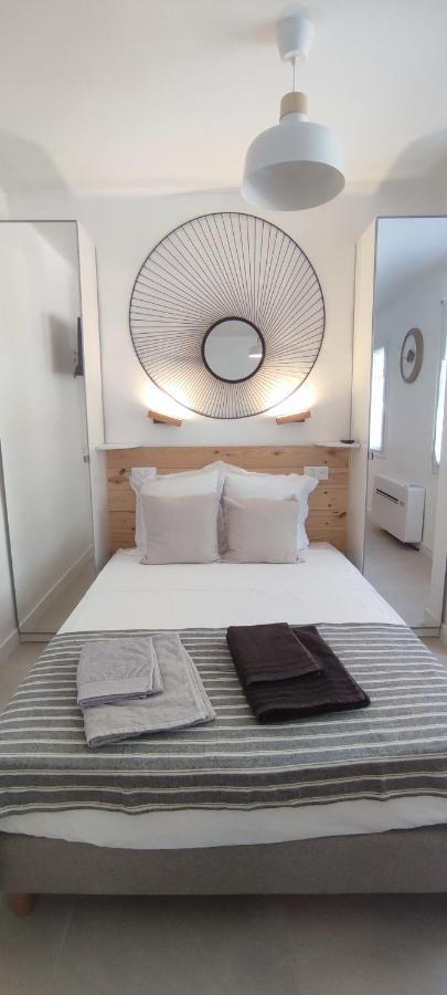 Le Studio Des Tours - Parking Apartment Arles Exterior photo